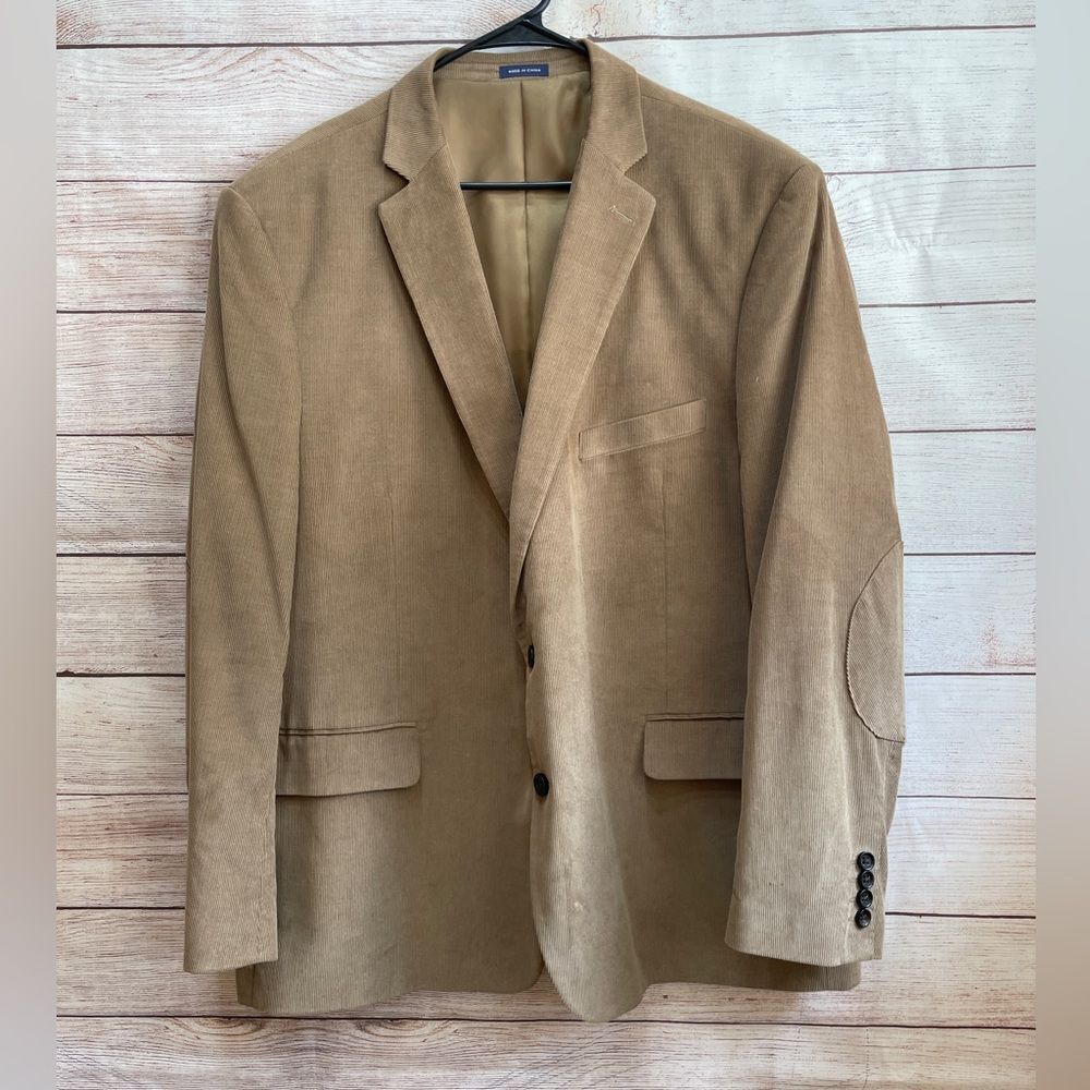 STAFFORD CLASSIC FIT SIGNATURE TAN CORDUROY BLAZER WITH ELBOW PATCHES. SIZE 52R‎